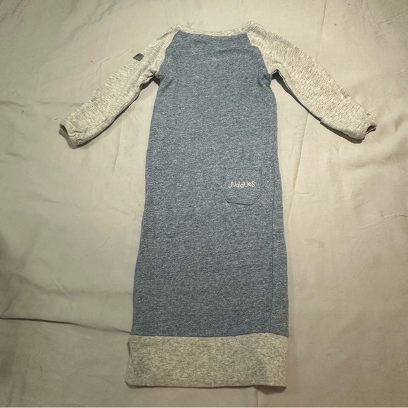 Juddlies-Blue and Gray Baby Gown. 0-3 months - Picture 5 of 6
